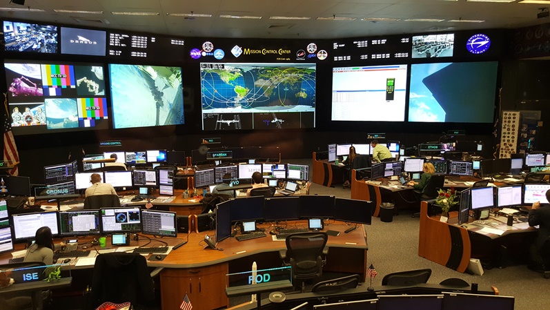Mission Operations Control Room (MOCR 1)